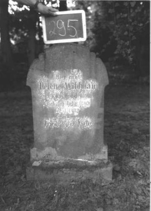 Grabstein 295