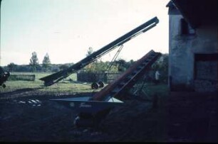 Fotografie: Erntetechnik, Häckselkette, Silomais, Hochsilo, Förderband