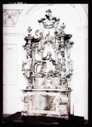 Klosterkirche; Altar der schmerzhaften Mutter