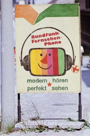 DDR. Konsum-Aufsteller " Rundfunk Fernsehen Phone. modern hören - perfekt sehen"