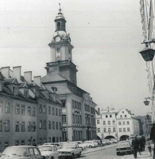 Jelenia Gora, ehemals Hirschberg in Schlesien, alter Markt, Blick von Nordosten zum Rathaus