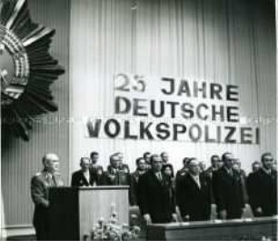 Festveranstaltung zum 25. Jahrestag der Volkspolizei