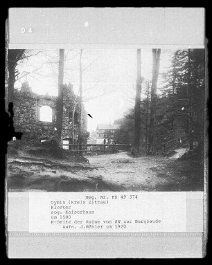 Oybin, Burg, Kaiserhaus, Nordseite der Ruine von Südwesten