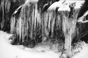 Muggenbrunn: Eiszapfen