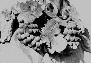 Röhrsdorf, Schloss, Bacchus vor der Orangerie, Detail