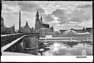 Dresden im Schnee, Katholische Hofkirche, Residenzschloss und Italienisches Dörfchen
