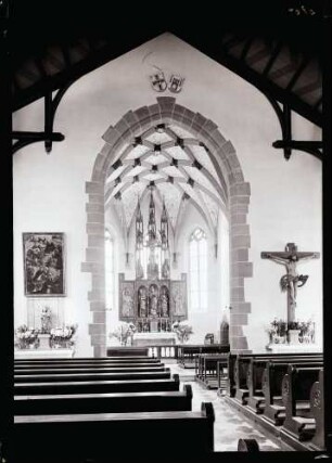 Katholische Kirche; Innenraum nach Osten, nach der Restaurierung