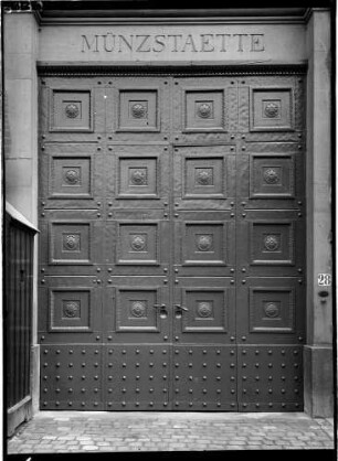Karlsruhe Münzstätte - Stephanienstraße 28 Eingangstür