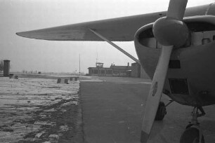 Gemeinderatsbeschluss zum Ausbau des Flugplatzes Karlsruhe-Forchheim.