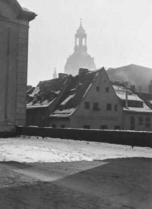 Dresden-Altstadt. Blick von der Brühlschen Terrasse zur Frauenkirche
