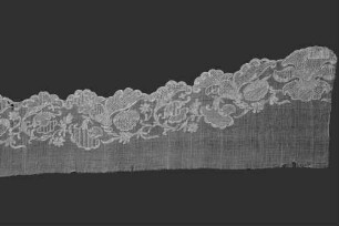 Fragment einer Ärmelrüsche