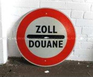 Hinweisschild Zoll / Douane für eine Grenzübergangsstelle