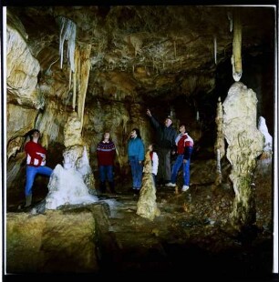 Sonnenbühl: Bärenhöhle