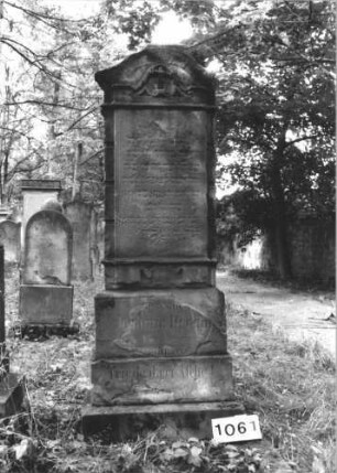 Grabstein 1061