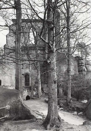 Klosterkirche Oybin, Ansicht der Ruine von Westen