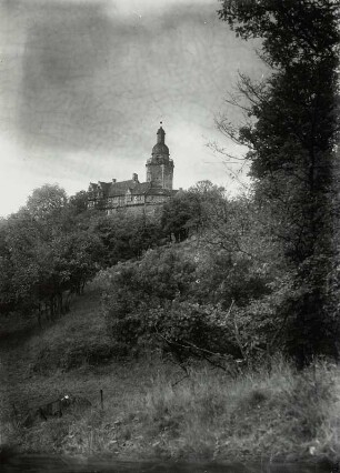 Pansfelde, Burg Falkenstein : Pansfelde. Burg Falkenstein. Ansicht mit Bergfrit von Südosten