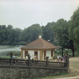 Moritzburg, Jagdschloss Moritzburg. Pavillon an der Zufahrt