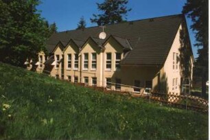 Altenberg-Oberbärenburg. Deutsches Rotes Kreuz, Landesverband Sachsen. Familienerholungseinrichtung. Haus Lebensfreude. 1998