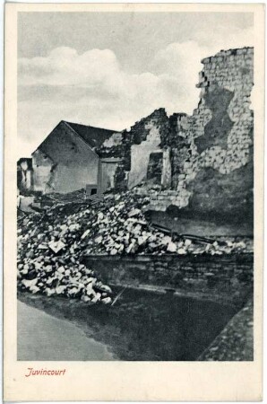 Juvincourt. Hausruinen und Trümmer