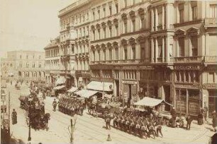 Ohne Titel (Friedrichstraße, im Hintergrund das Oranienburger Tor)