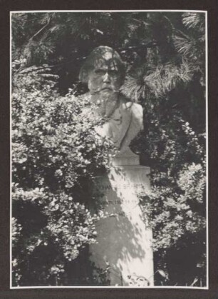 Büste/Johannes Brahms im Schlosspark. Detmold. Schlossplatz. Papierabzug