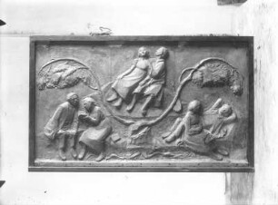 Kamin. Haupttafel. Gips; 73 x 120 cm (1915; E. Barlach). Güstrow: Atelierhaus am Inselsee
