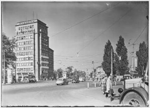 Dresden. Platz der Einheit (heute Albertplatz), Haus der Verkehrsbetriebe