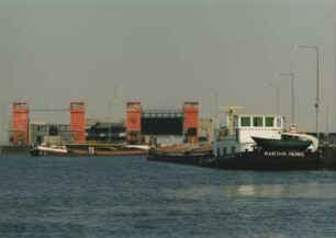 Schiffshebewerk Lüneburg/Scharnebeck/Elbe-Seitenkanal