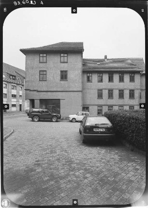 Schmalkalden, Pfaffengasse. Wohnhaus mit Laden. Straßenfront
