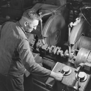Produktionsanlage für Kurbelwellen bei Borgward