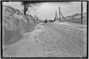 Keilberg (Klínovec). Verschneite Straße