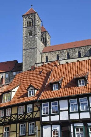 Quedlinburg - Stiftskirche : Stiftskirche von Süden gesehen, aufgenommen in Quedlinburg am 14. März 2014. Foto Uwe Gerig