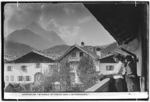 Karwendelgebirge. Mittenwald. Wetterstein (2296 Meter) vom Wettersteinhotel
