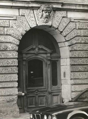 Dresden-Neustadt, Martin-Luther-Platz 10. Wohnhaus (1894). Portal