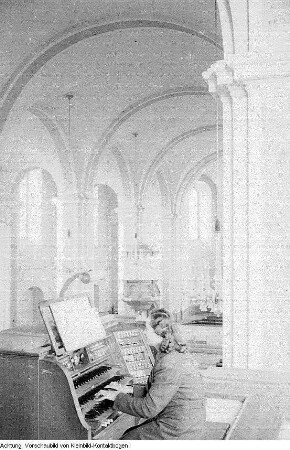 Ralbitz-Rosenthal, Schneeberg, Kirche mit Orgel, März 1952