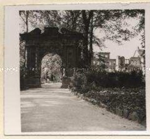 Heidelberg, Gartenportal im Schlossgarten