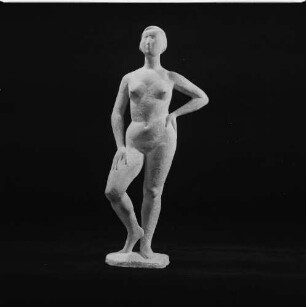 Stehender weiblicher Akt : Stehender weiblicher Akt. Gips? (vor 1963; G. Jäger)