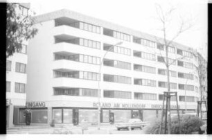 Kleinbildnegative: Mietshäuser, Nollendorfplatz, 1982