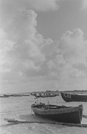 Fischerboote am Prerower Strand