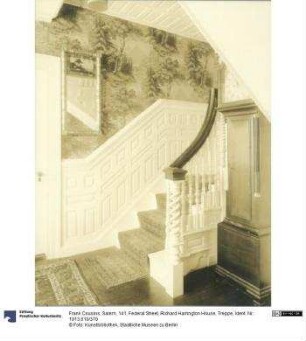 Salem, 141, Federal Street, Richard Harrington House, Treppe