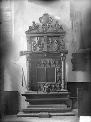 Epitaph der Irmgard Gräfin von Solms?, Mutter des Grafen Ernst von Isenburg-Büdingen