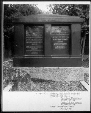 Grabstein von Hermine Hausmann (gestorben 1914) und Leopold Hausmann (gestorben 1925)