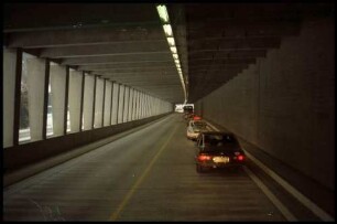 Tunnelfahrt [des Arlberg-Straßentunnels]