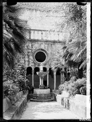 Dubrovnik, Hof im Franziskanerkloster