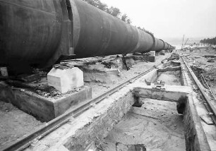 Geesthacht; Elbe: Unwetter zerstört Kraftwerk Geesthacht; zerstörte Kranbahngleise