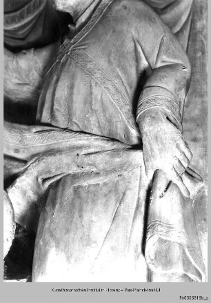 Grabmal des Guido Tarlati : Grabmal Guido Tarlati: Gisant und flankierende Figuren
