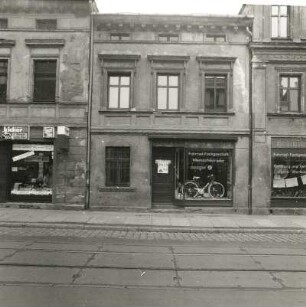 Cottbus, Friedrich-Ebert-Straße 15. Wohnhaus mit Laden (2.H.19.Jh.). Straßenfront