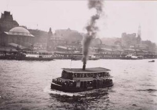 Hamburg, St. Pauli Landungsbrücken