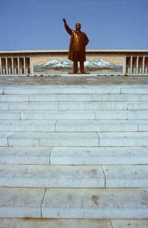 Großmonument Mansudae mit der Statue von Kim Il-sung