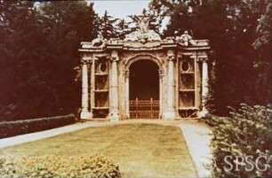 Potsdam, Park Sanssouci, Neptungrotte.